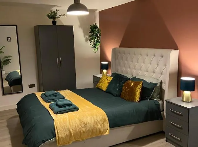 Home From Home Cosy 2 Bed Apartment
