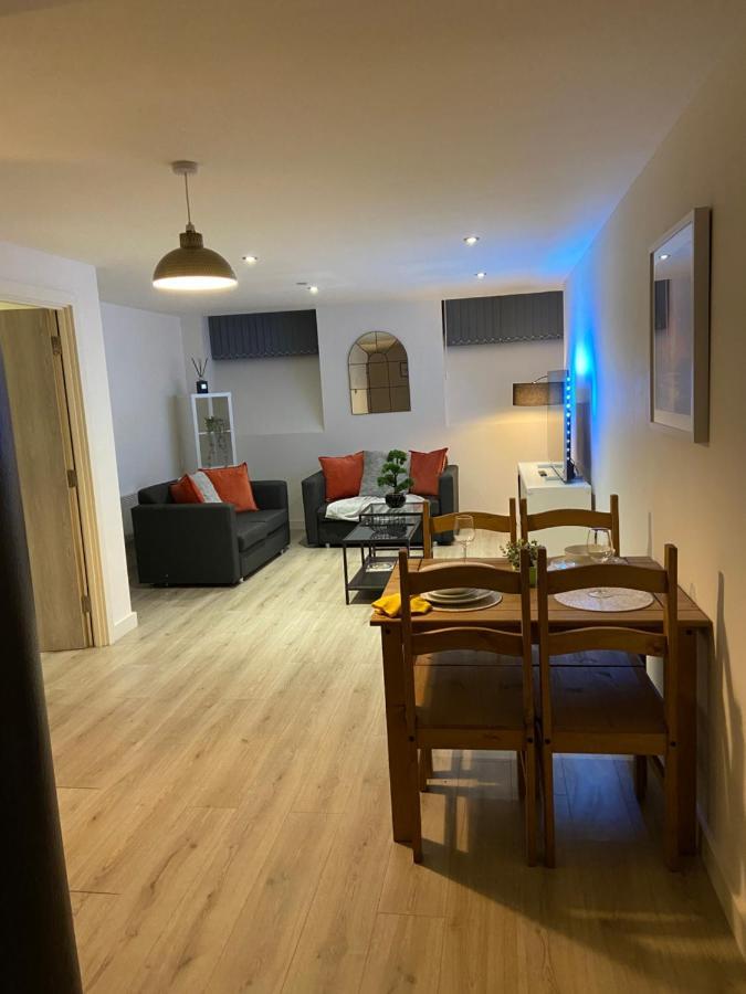 From Cosy 2 Bed Bradford (West Yorkshire)