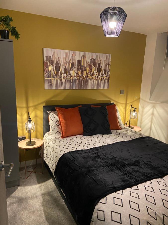 From Cosy 2 Bed Apartment *